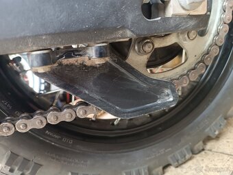 Vodítko kryt řetězu Honda AfricaTwin CRF 1000 - 4