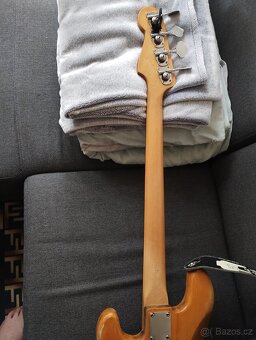 Prodám či viměnim . Fender jazz Bass precision - 4