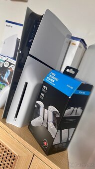 PS5 Slim 1TB s mechanikou, příslušenství, záruka, top stav - 4