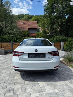 Škoda Superb - 4