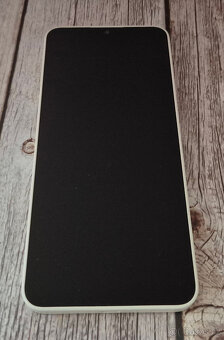 NOVÝ smartphone Sharp AQUOS Wish 4 - 4