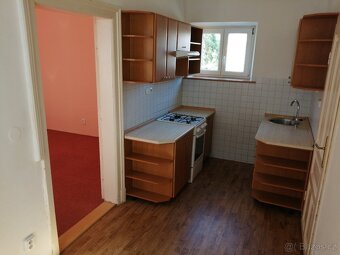 Pronájem 2+1, ulice Dornych, centrum (u Vaňkovky), 60 m2, ko - 4