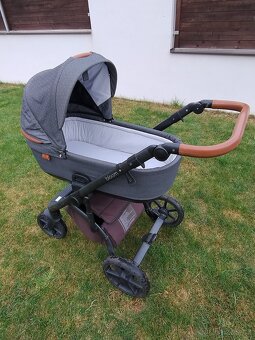 Kombinovaný kočárek Roan Bloom - 4