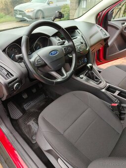Ford Focus Kombi 1.6 benzín - 4