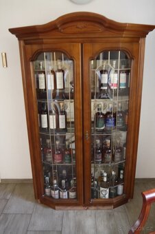 Starožitné sezení - 4