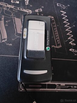 Sony Ericsson - 4