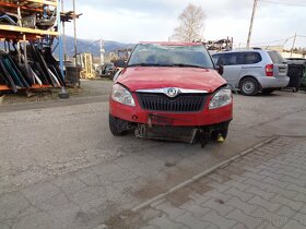 Škoda fábia II 1,2, 44kw, CHFA Rozprodám na náhradní díly - 4