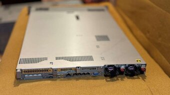 HPE ProLiant DL360 Gen10 |SSD 4 x 960 GB+4 x 800 GB| 192GB R - 4