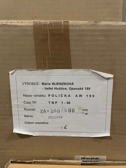 Polička celkem 4ks - 4