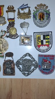 RETRO TURISTICKÉ PLAKETY - 4