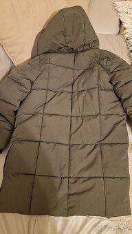 Zimní bunda zn. C&A. Vel 140 - 4