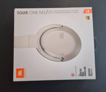 Vyměním Bezdrátová sluchátka JBL Tour One M2 v záruce . - 4