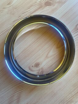 Chromované obroučky předních světel škoda 1000mb - 4