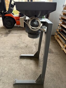 Mačkač sladu ROPPI-250 - 4