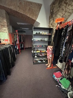 prodám zařízení prodejny - 4