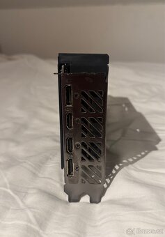 Nvidia RTX 4060 (Gigabyte Windforce OC) 8gb. - 4