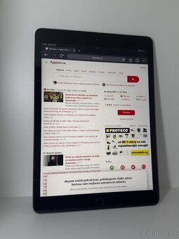 iPad 7. gen 32GB + Apple Pencil 1 + Logitech Combo Touch - 4