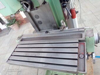 Nástrojařská frézka FN 20. - 4