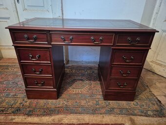 Stylový psací stůl Chesterfield - 4