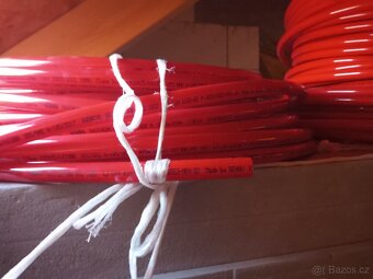 REHAU RAUTHERM S trubka 17 x 2 mm - 4