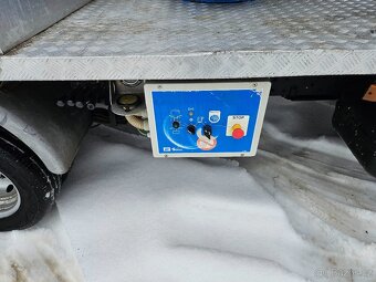 Montážní plošina 19m - 4