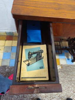 Šicí stroj Minerva 122 - 4