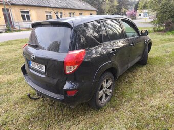 Toyota rav4 - 4