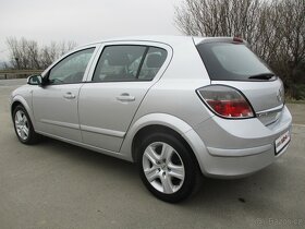 Opel Astra 1.6i 16v 85kW TWINPORT BEZ KOROZE 2010 - 4