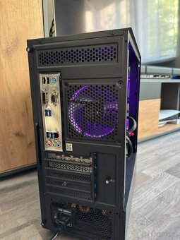 Herní PC Intel i5-10400F / RX 5700 XT 8GB / 16GB RAM - 4