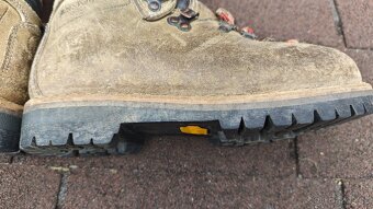 Prodám dámské horské boty La Sportiva - 4