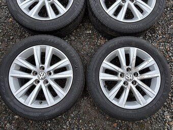 Original letní kola Volkswagen 5x100 6J ET40 195/55 R15 - 4