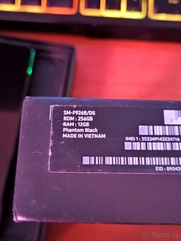 📱 Samsung Galaxy Z Fold 3 5G - 4