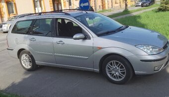 Ford Focus 1.6 benzin 74 KW. Rok 2004. Klima. Servis.kniha - 4
