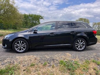 TOYOTA AVENSIS 1.8i 108KW,2014,130KM,EXECUTIVE,NÁDHERNÝ STAV - 4