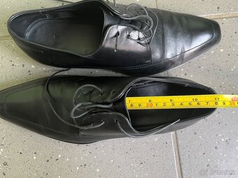 Hugo Boss 42. - 4