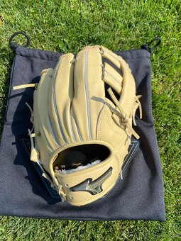 Prodám softballovou/baseballovou rukavici MIZUNO - 4