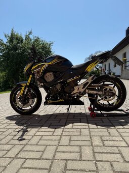 Kawasaki Z800 - 4
