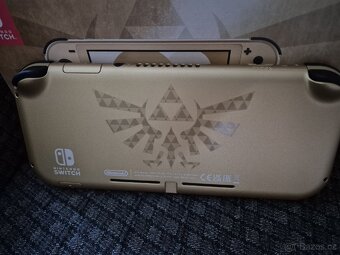 Nintendo switch lite - 4