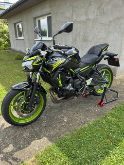 Kawasaki Z650 - 4