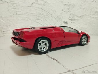 Lamborghini Diablo Roadster 1/18 Autoart - 4