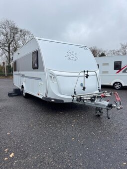 Knaus Sport 500 ~ Francouzská postel - 4