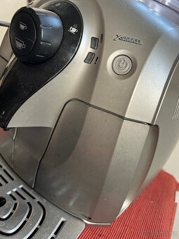 Automatický kávovar Saeco Xsmall HD 8743 - 4
