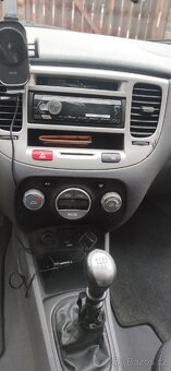 Kia Rio II - 4