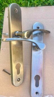 Bytové kliky se štitkem - 4