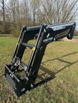 Čelní nakladač HYDRATRAC 1500 - 4