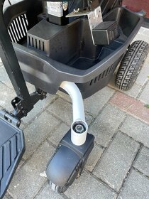 Elektrický invalidní vozík - 4
