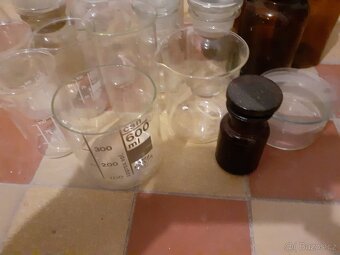 Laboratorní sklo - 4