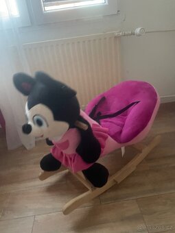 Houpačka Minnie - 4