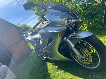 Honda VFR800 VTEC - 4