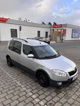 Škoda Roomster 1.6 16V Tiptronic - 4